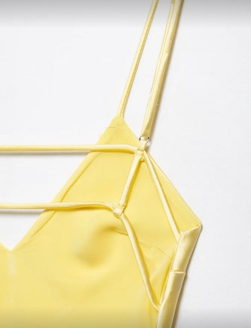 vestido amarelo leve e respirável