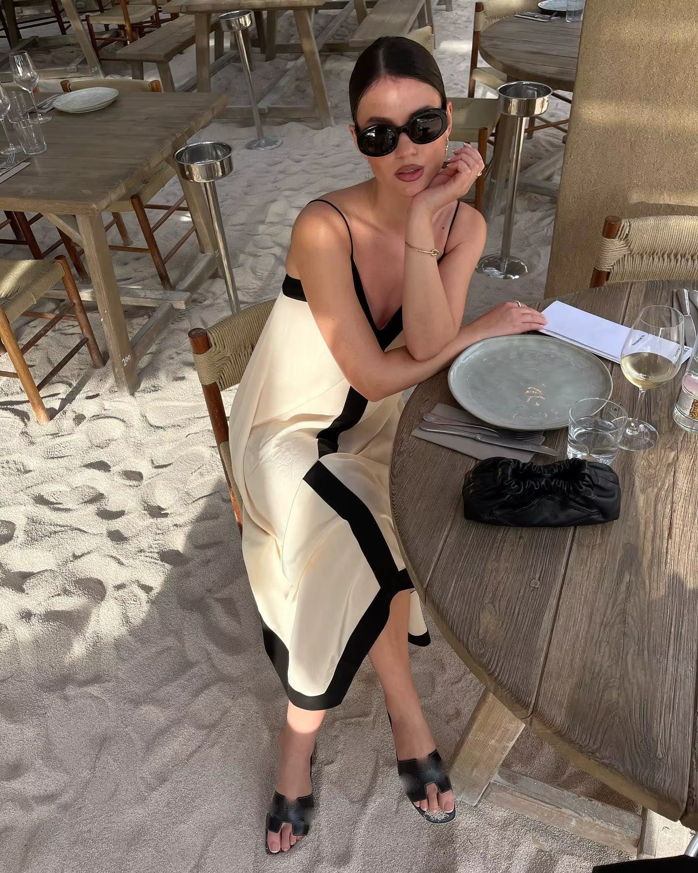 Vestido longo branco e preto 