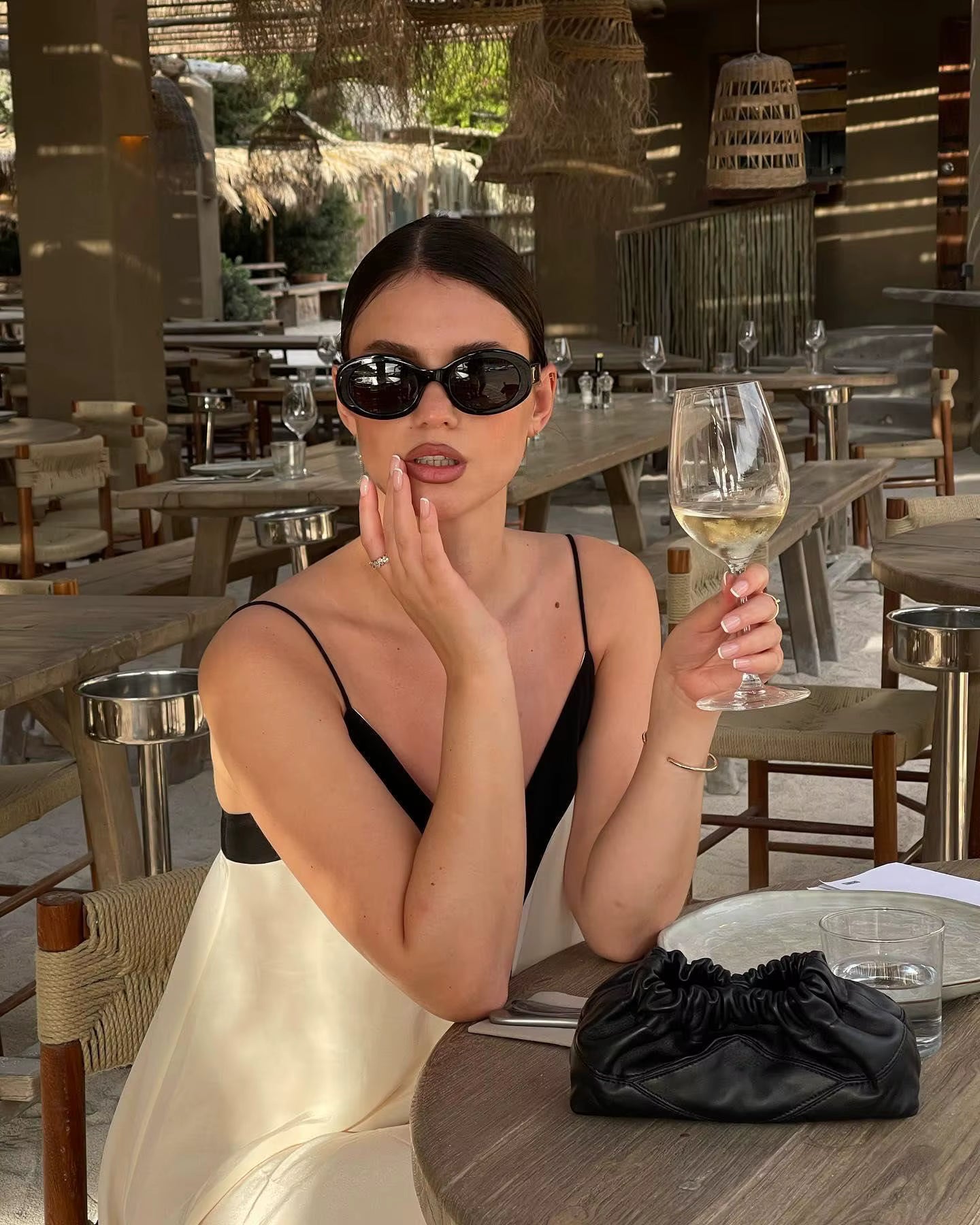 Vestido longo branco e preto 